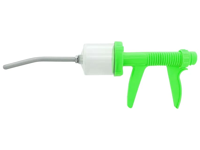 Drencher manual din plastic pentru medicină veterinară